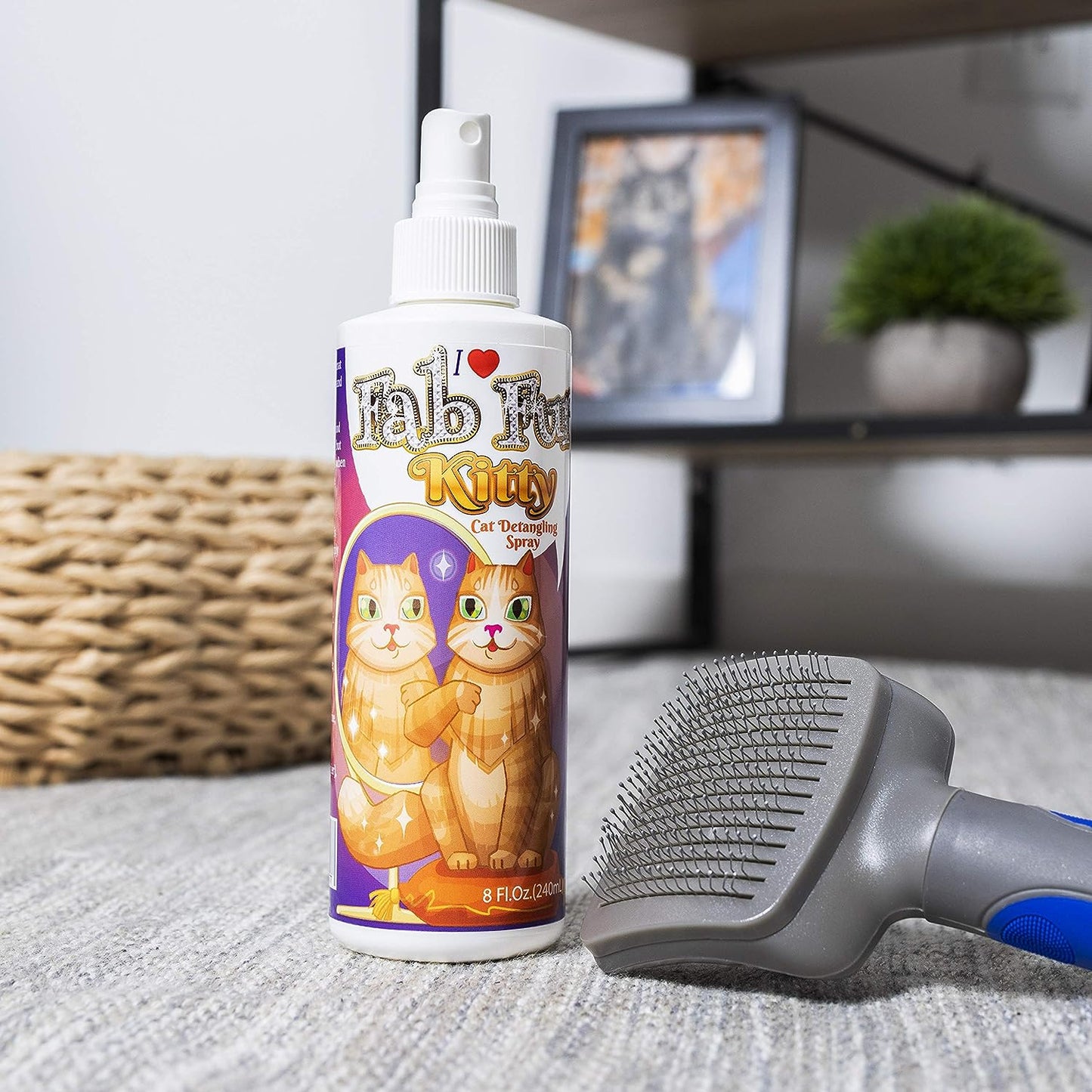 Pet MasterMind Fab Fur Kitty Cat Detangler Spray for Matted Hair, Best Cat Matted Fur Remover for Cats Who Like to Look Their Best, Cat Conditioner Spray for Grooming and Dematting, Premium Natural Ingredients, Unscented as Cats Prefer, 8 oz Bottle